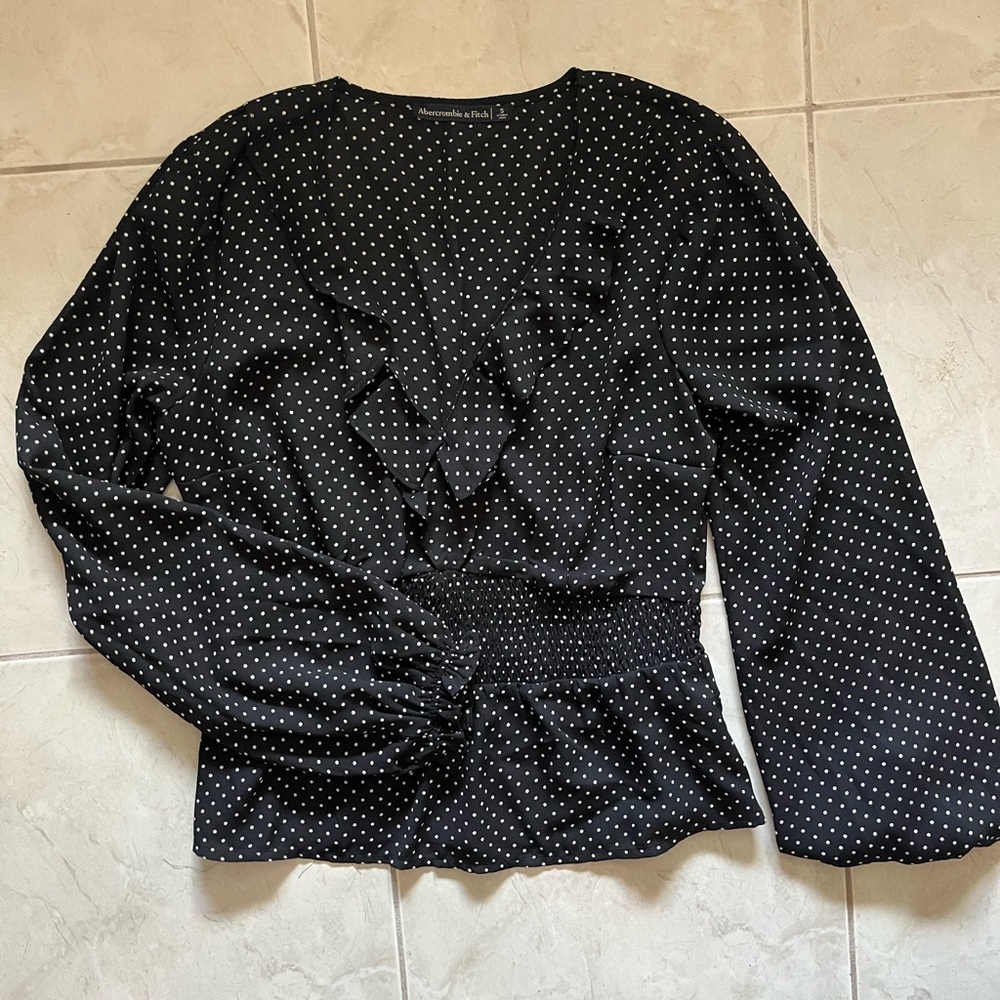 Abercrombie and Fitch top